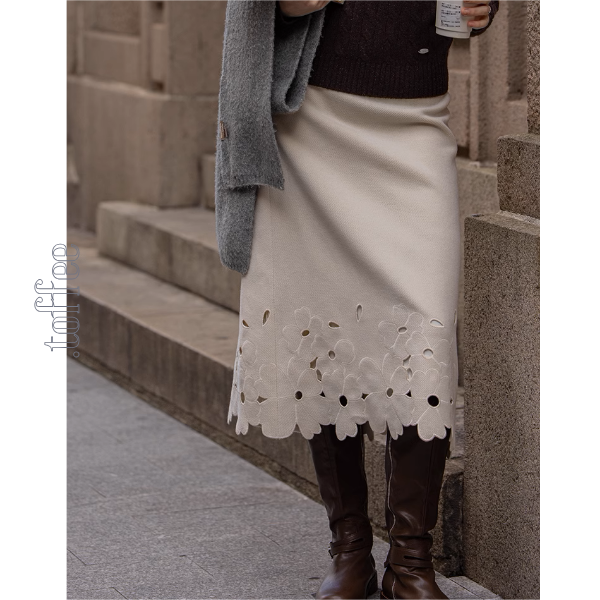 【2color】花柄レースAラインミディ丈スカート《Z00859》