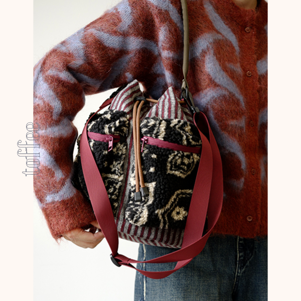 ドローストリング付きボアショルダーバッグ Z00606