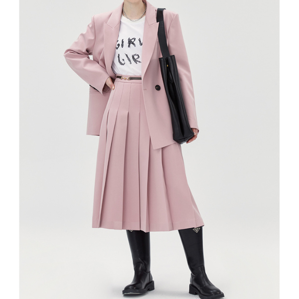 オーバーサイズジャケットとプリーツスカートのピンクセットアップ X-404