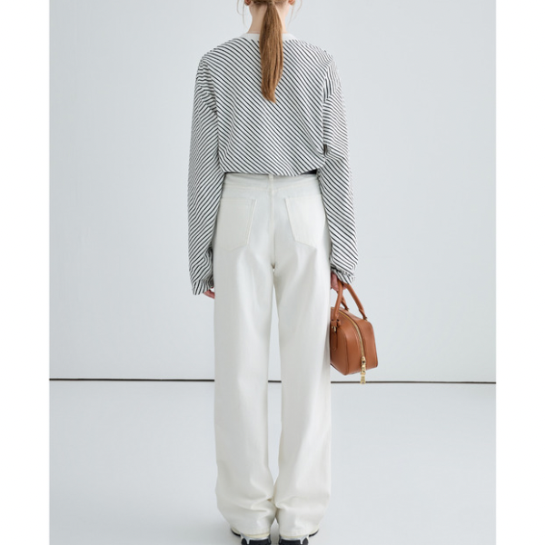 タック入りホワイトストレートデニム X-294