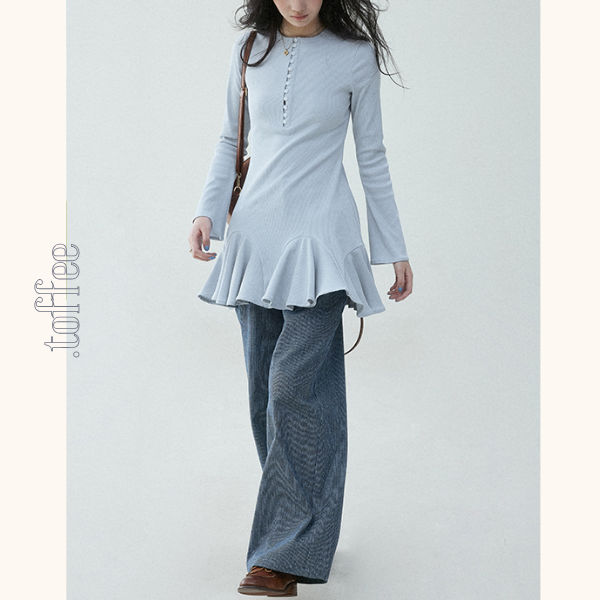 ボタンディテールペプラムトップ《Z00837》