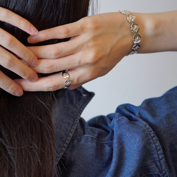 ミニフラワーデザインスリムリング AU-147