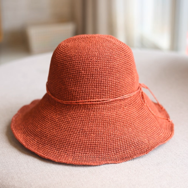 リボン付きレッドストローハット《Z01065》