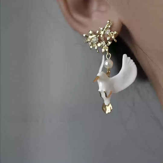 ハミングバードピアス Z00594