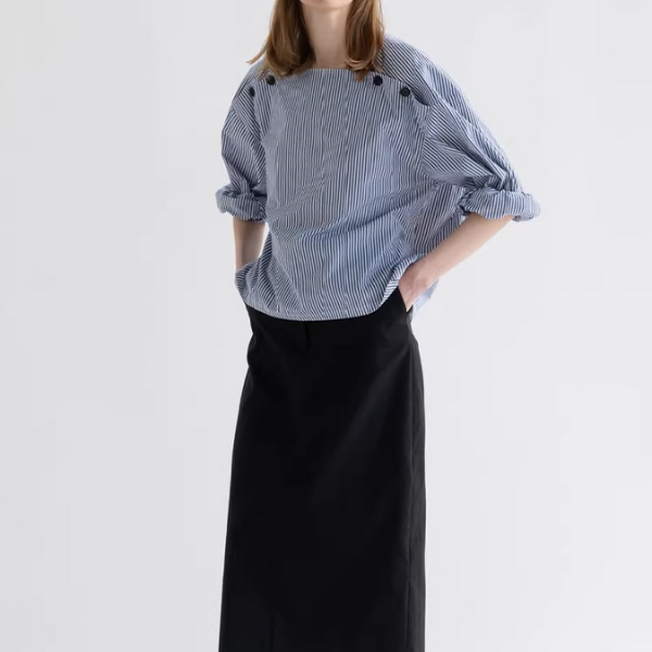 スクエアネックストライプドロップショルダーシャツ《Z00906》