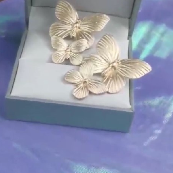 ビッグバタフライピアス AU-107