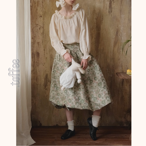 レトロフラワープリントのボリュームスカート《Z01112》