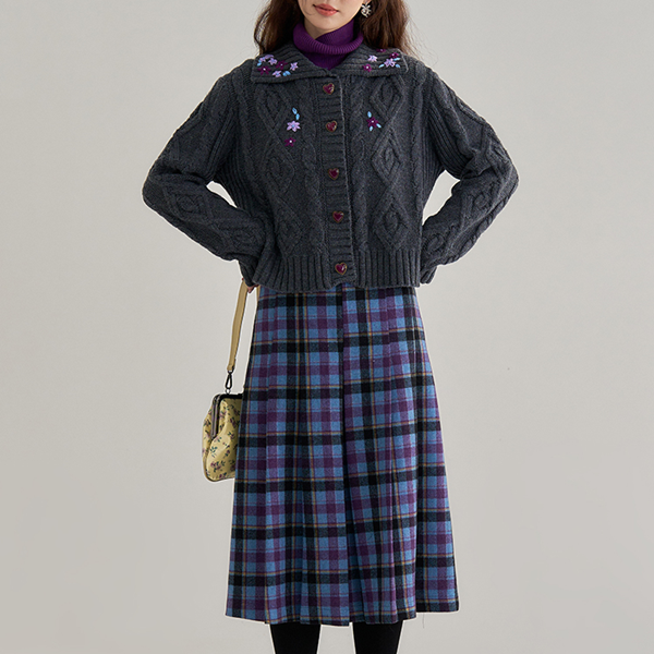 ハイウエストチェック柄ミモレ丈スカート 《Z00656》