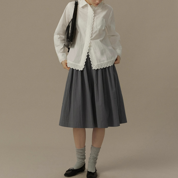 レース装飾ホワイトブラウス《Z00832》