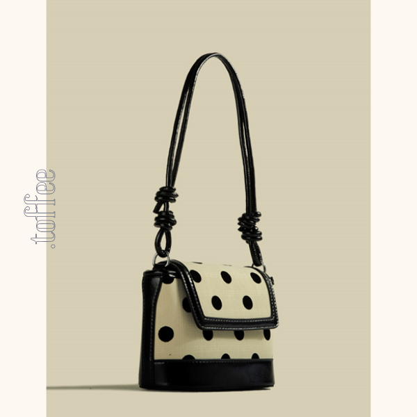 【3color】ポルカドットスクエアショルダーバッグ Z00485