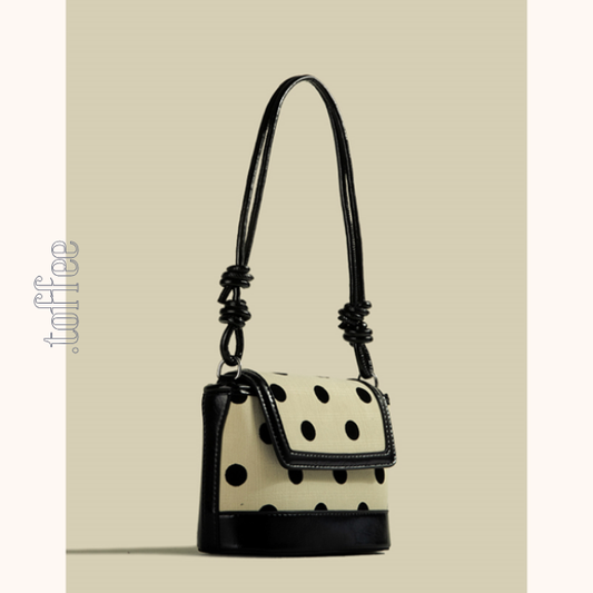 【3color】ポルカドットスクエアショルダーバッグ Z00485