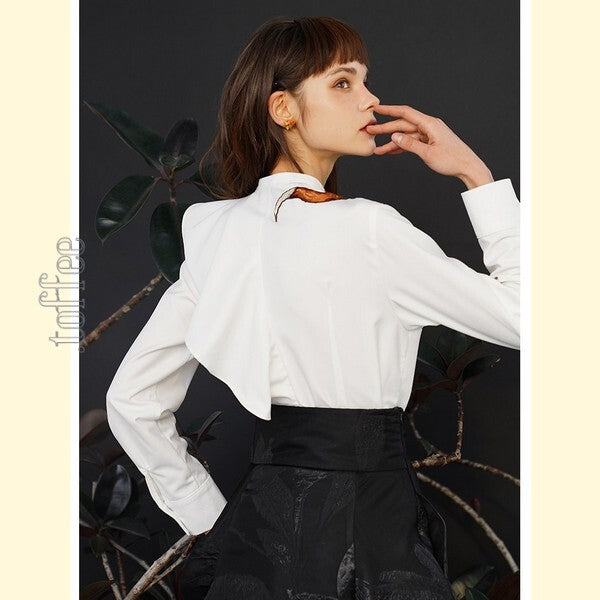 【2color】「小狐物語」森の中のキツネとアシンメトリーフリルブラウス C0182