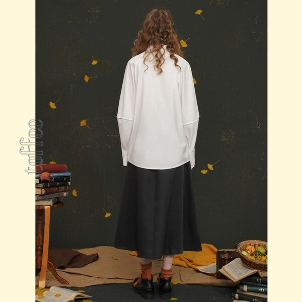 【2color】立体アートを纏う:キツネボタンの折り紙ブラウス C0174