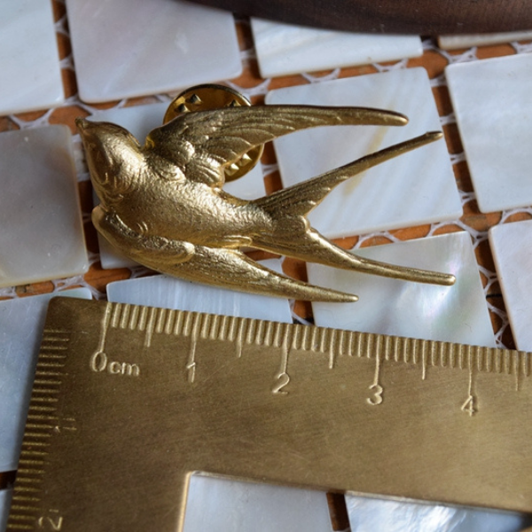 つばめブローチ X-093