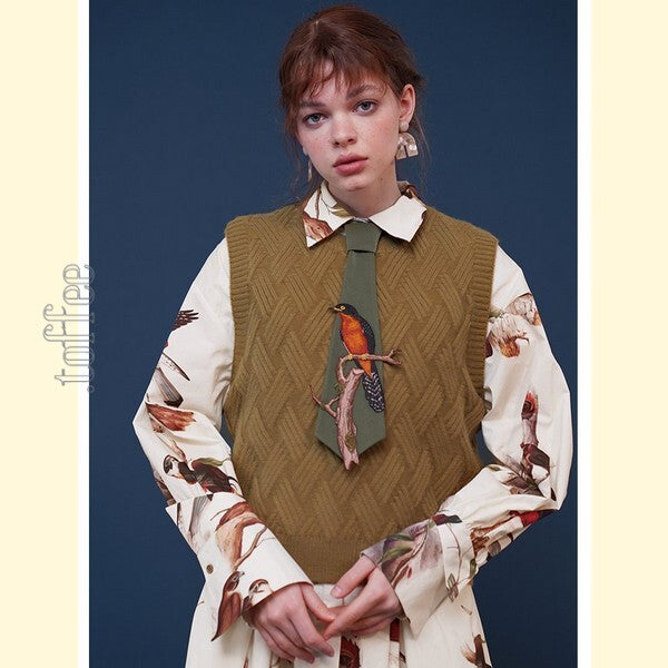 【3color】自由を纏う:手仕事の鳥刺繍タイ C0179