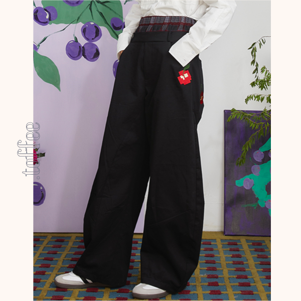 チェリー刺繍重ね着風テーパードパンツ 《Z00699》