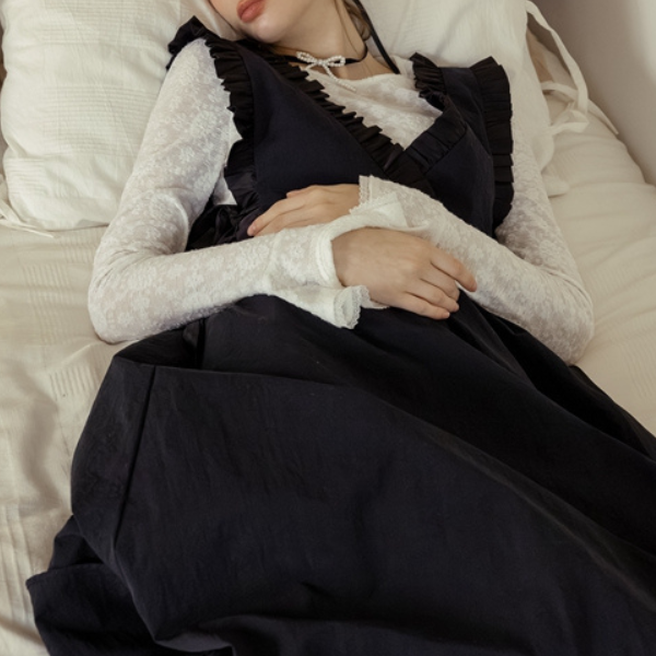 Vネックフリルロングワンピース Z00139