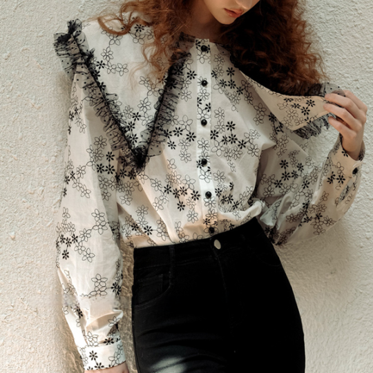 ビッグレースカラー小花プリントブラウス Z00464