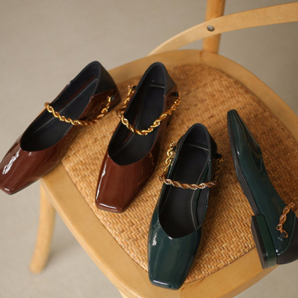 【2color】パテントレザーチェーンローヒールパンプス X-370