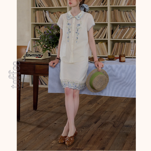 花柄刺繍が映えるレトロ可愛いセットアップ 《Z01117》