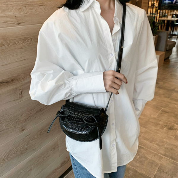 【4color】クロコ調エンボスプロセッシングショルダーバッグ AU-171