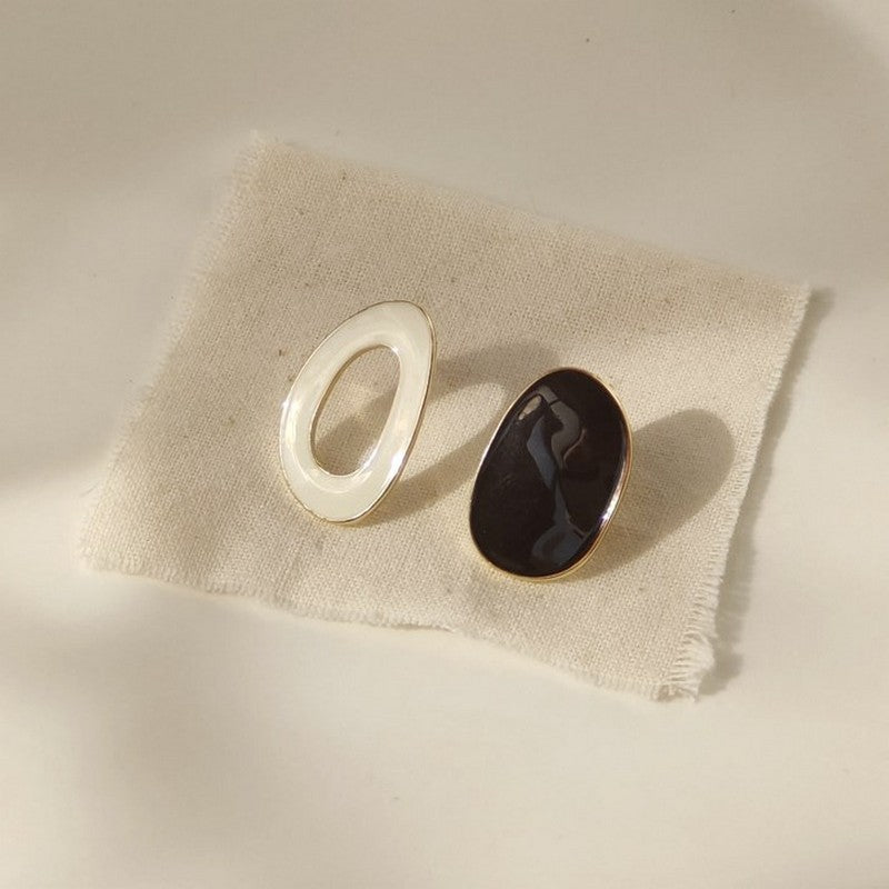 手書きのような輪っかと円のピアス  ac0004