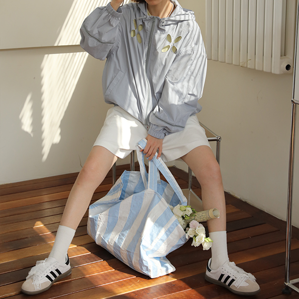 【2color】お花モチーフの中空フードジャケット Z00353