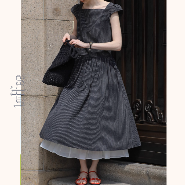 スクエアカラーストライプワンピース《Z01025》