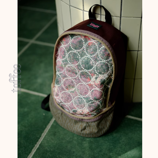 花柄幾何学模様パイピングバックパック《Z00956》