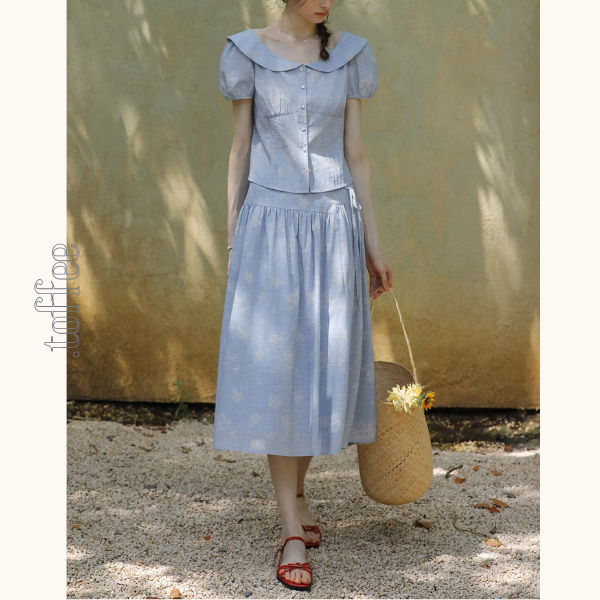 丸襟とパフスリーブのブルーワンピース《Z01090》