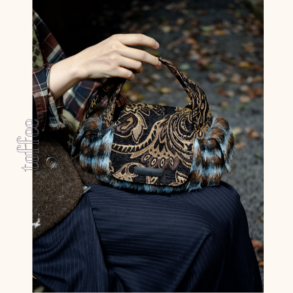 ファー付きダマスク織りショルダーバッグ 《Z00788》