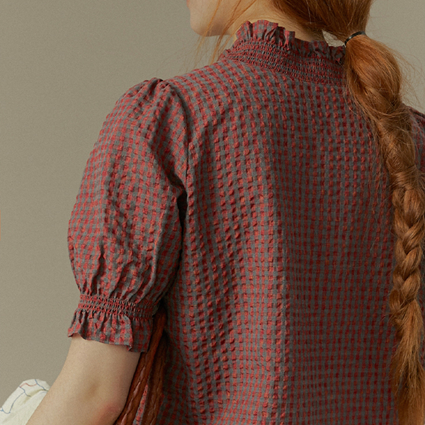 フリルネックチェック柄ブラウス《Z00822》
