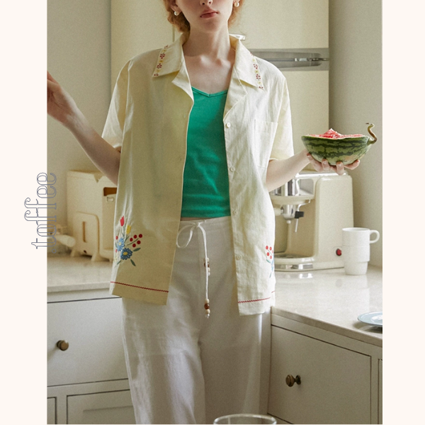 花柄刺繍コットンシャツ《Z00958》