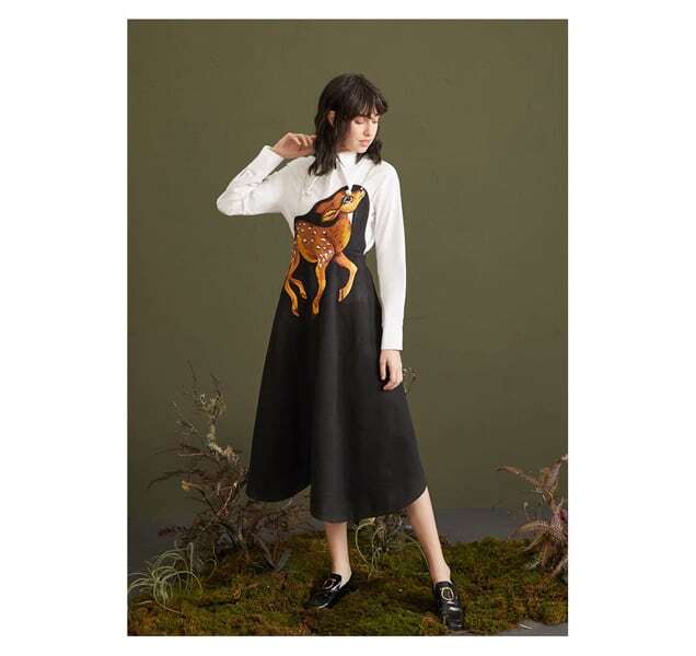 バンビ刺繍サスペンダースカート C0075