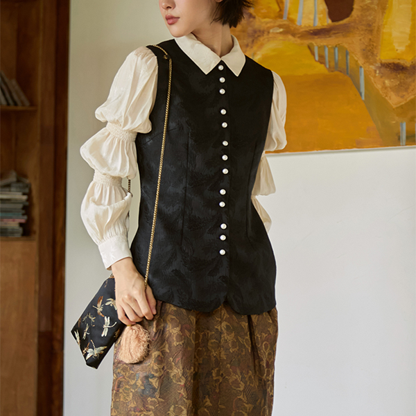 ダマスク柄織りミディアムジレ 《Z00812》