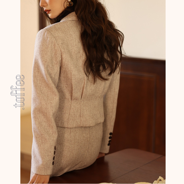 ショートテーラードジャケット&ロングプリーツスカート セットアップ 《Z00773》