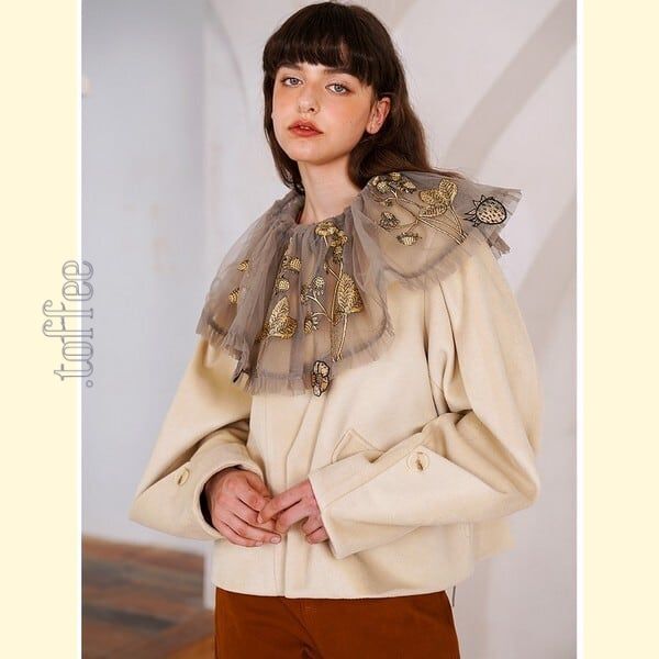 ニッチでレトロな植物画刺繍:フェアリーシアーベスト C0162