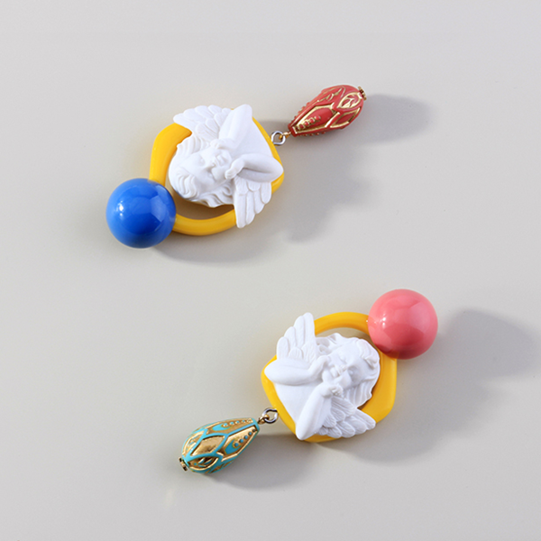 【2pattern】エンジェルモチーフドロップイヤーアクセサリー 《Z00797》