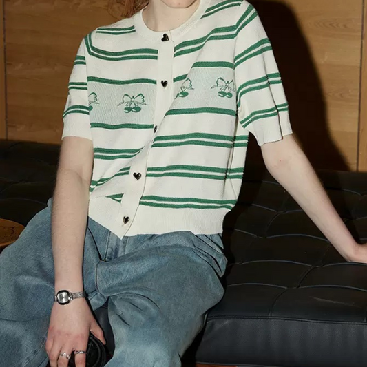 ハートとチェリーの半袖ニット Z00232