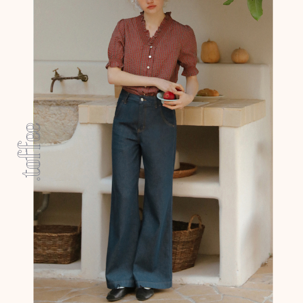 スターフラワー刺繍ブーツカットデニム《Z00830》