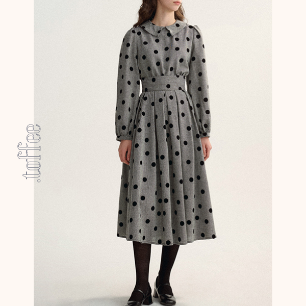 グレートップ&ロングスカートのポルカドットセットアップ Z00529
