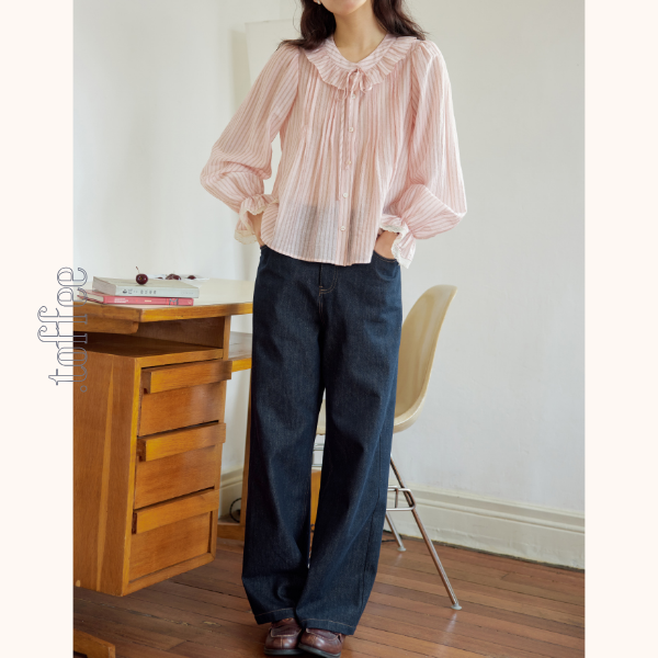 サイド刺繍ストレートデニムパンツ Z00561