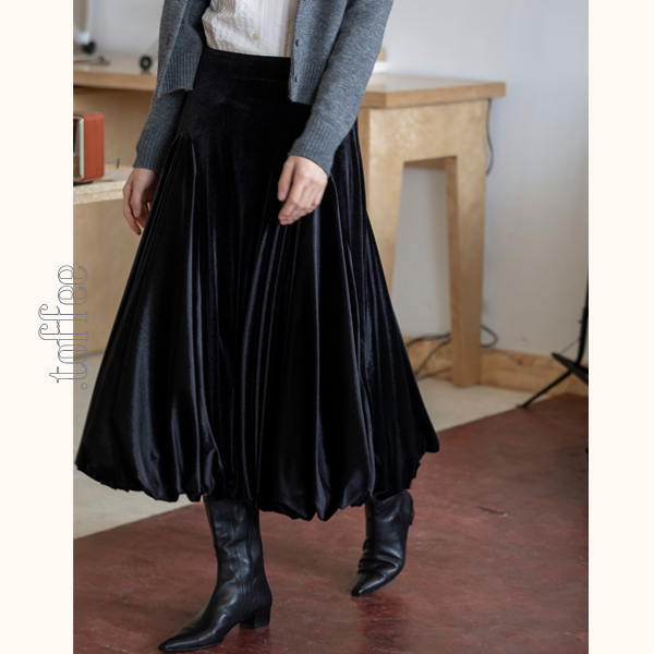 ミモレ丈プリーツアンブレラスカート 《Z00646》