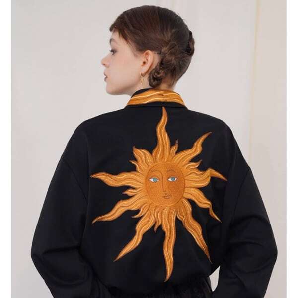 【2color】太陽刺繍シャツブラウス C0079