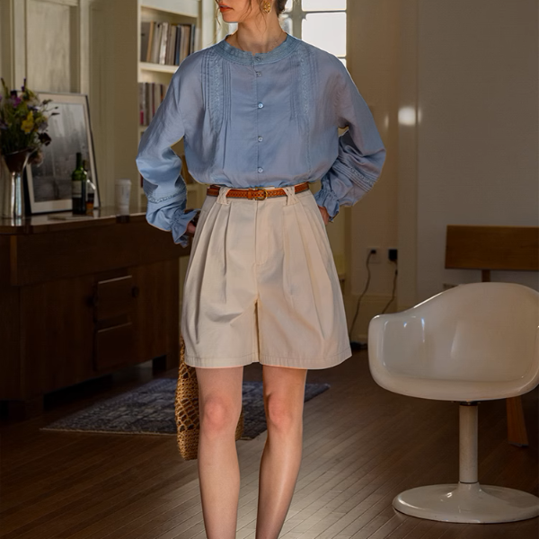 【2color】レース刺繍&バックボタンディテールブラウス《Z00869》