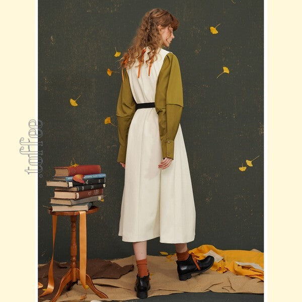 【2color】立体アートを纏う:キツネボタンの折り紙ブラウス C0174