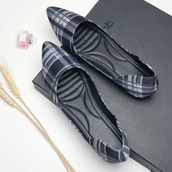 【3color】ポインテッドトゥチェッカーパンプス AU-316