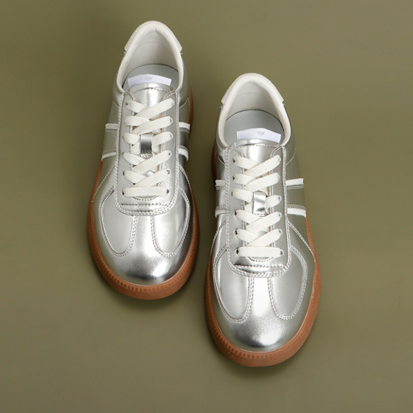カジュアルシルバースニーカー X-254