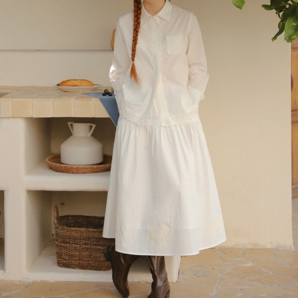 レース装飾ホワイトブラウス《Z00832》