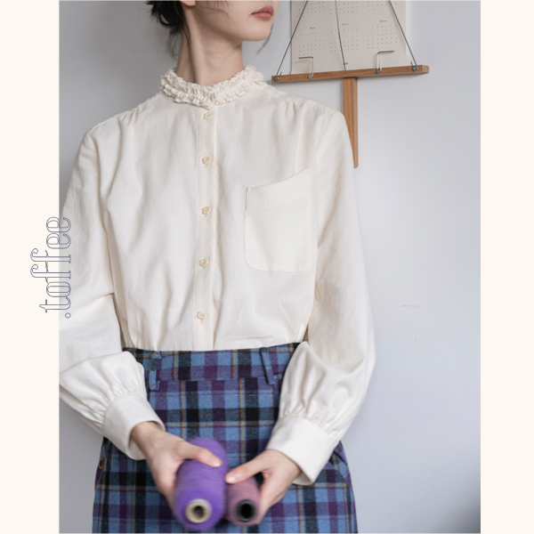 【2color】フリルネックコーデュロイブラウス 《Z00645》